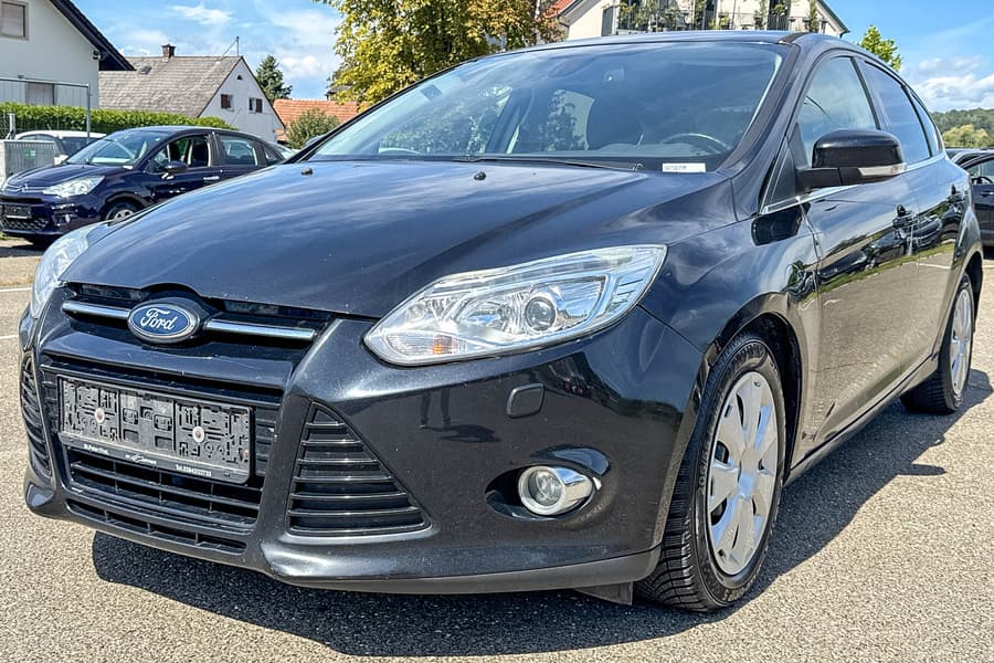 PKW Ford Focus Titanium 1,6 TDCi DPF